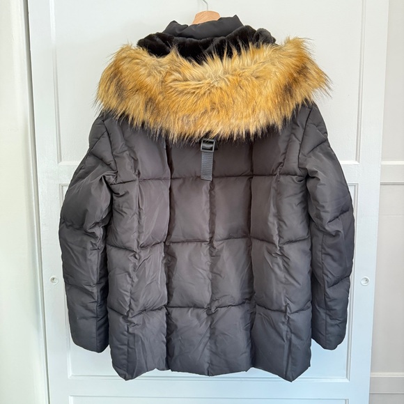 Robert Graham Hooded Black Puffer Jacket - Picture 9 of 9